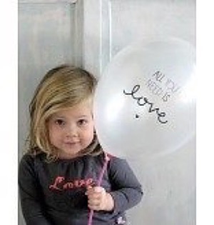 A Little Lovely Company - Ballon - All You Need Is Love