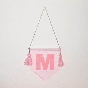 Miny & Mo Banner Pastel Pink - med bogstav M